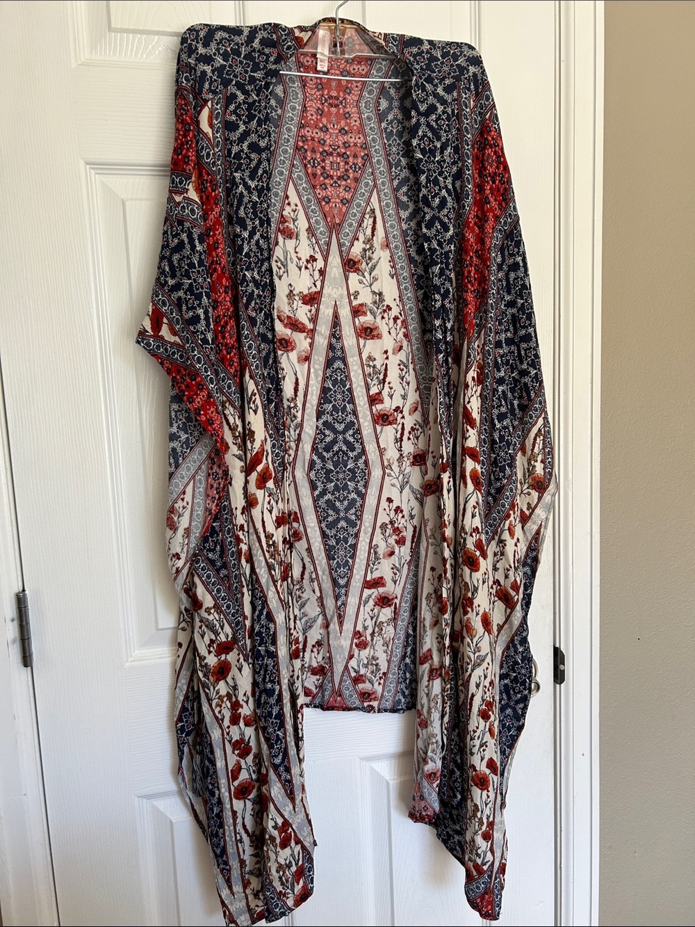 Xhilaration women’s kimono cover-up layer